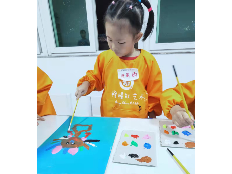 郴州橙槿紅藝術師生風采