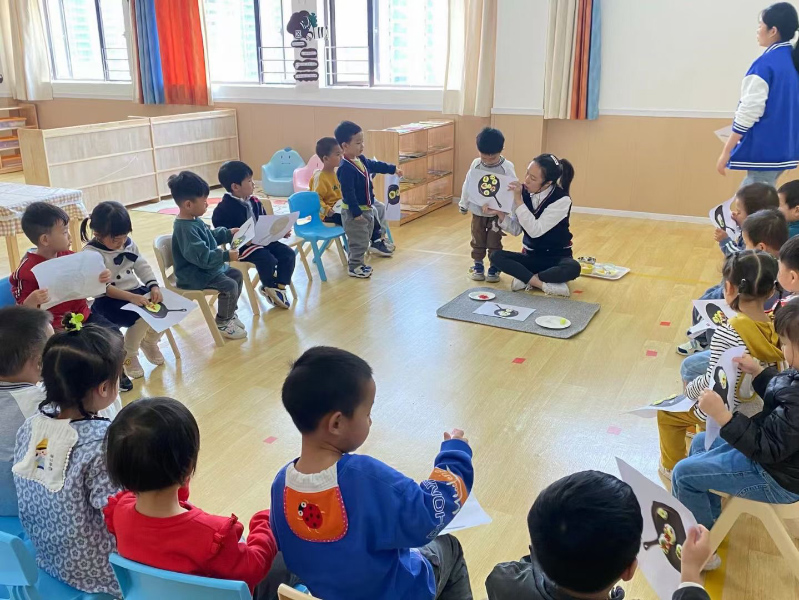 蘇仙區第二十一幼兒園繪畫課