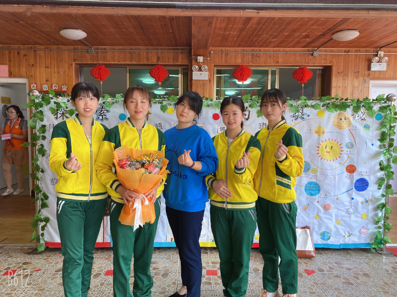 北湖區星海幼兒園教師合照