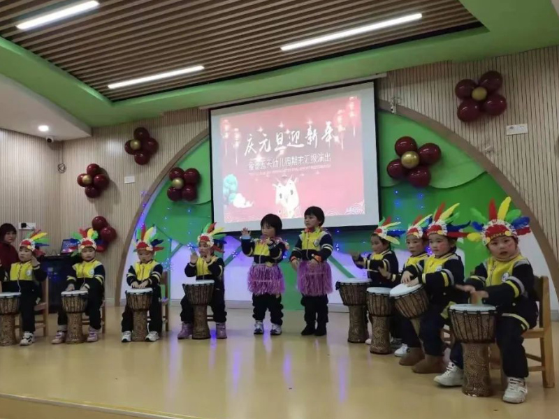 童蕾藍(lán)天幼兒園師生風(fēng)采